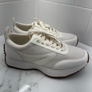 Dolce Vita Cream Sneakers